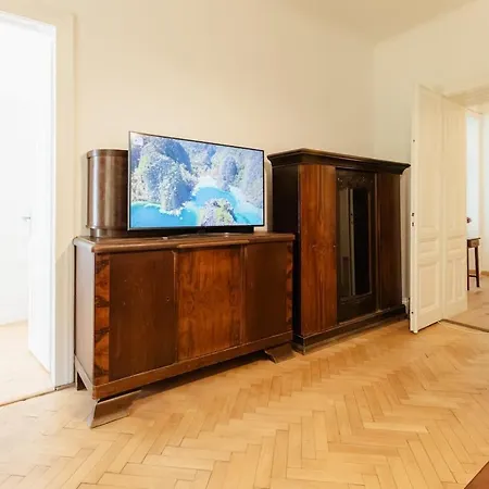 Ivy House With Balcony Apartman Pozsony