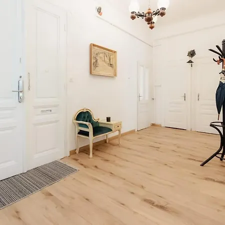 Apartman Ivy House With Balcony *